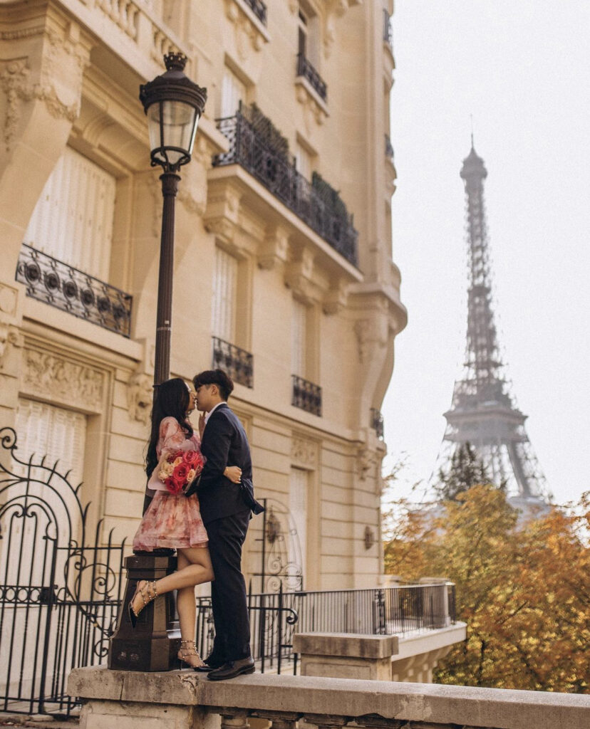 Photoshoot near Eiffel Tower