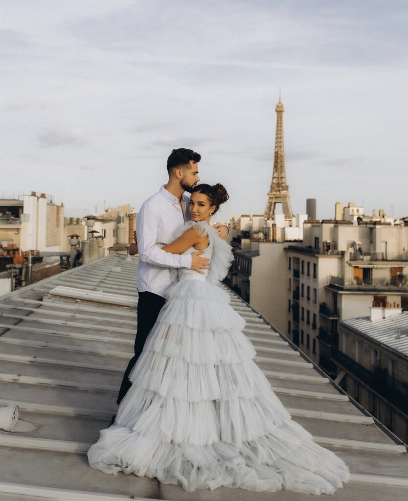 Gorgeous couple photoshoot in Paris