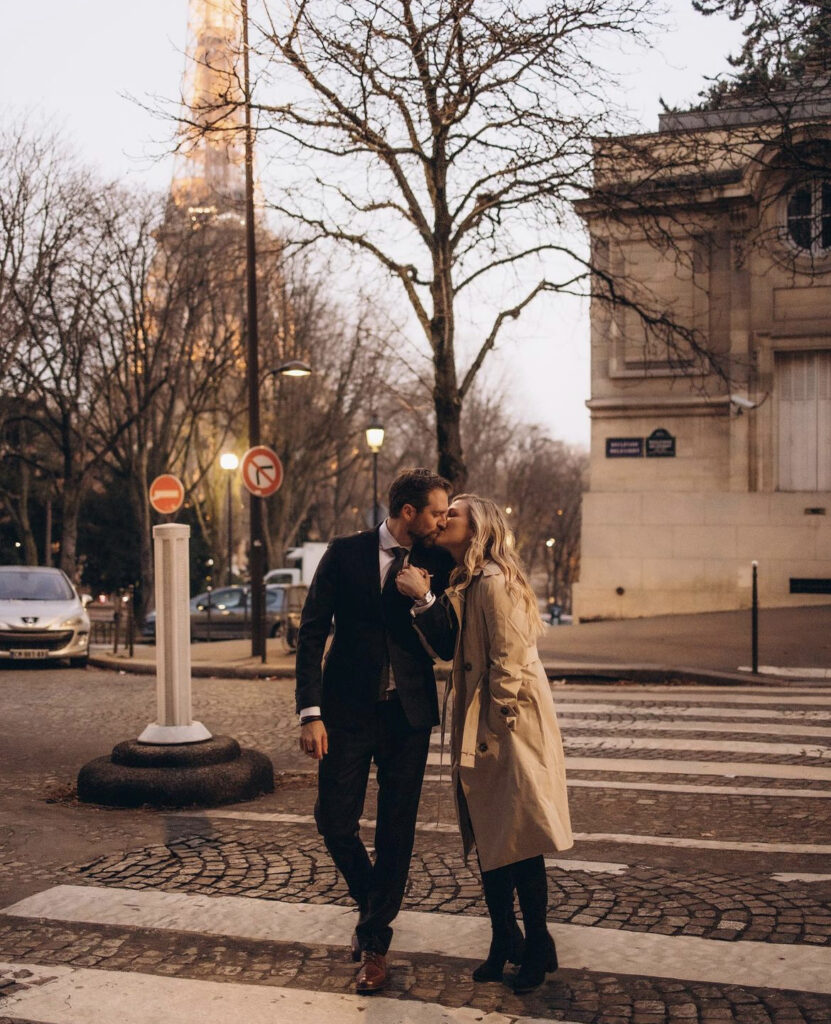 Trendy Couple photoshoot in Paris