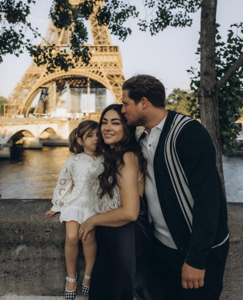Professional Paris family photo shoot