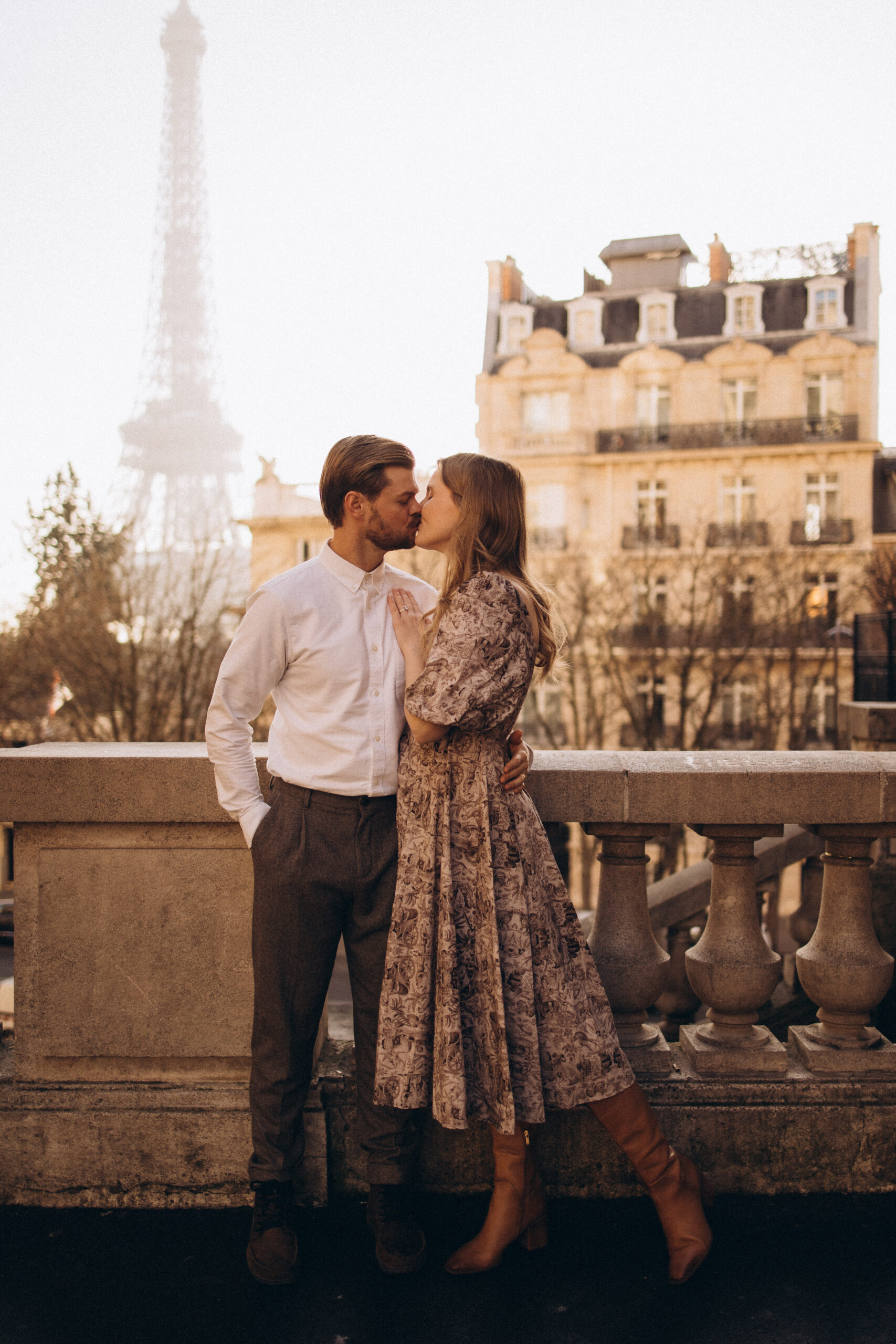 Elegant Couple in Paris Photoshoot