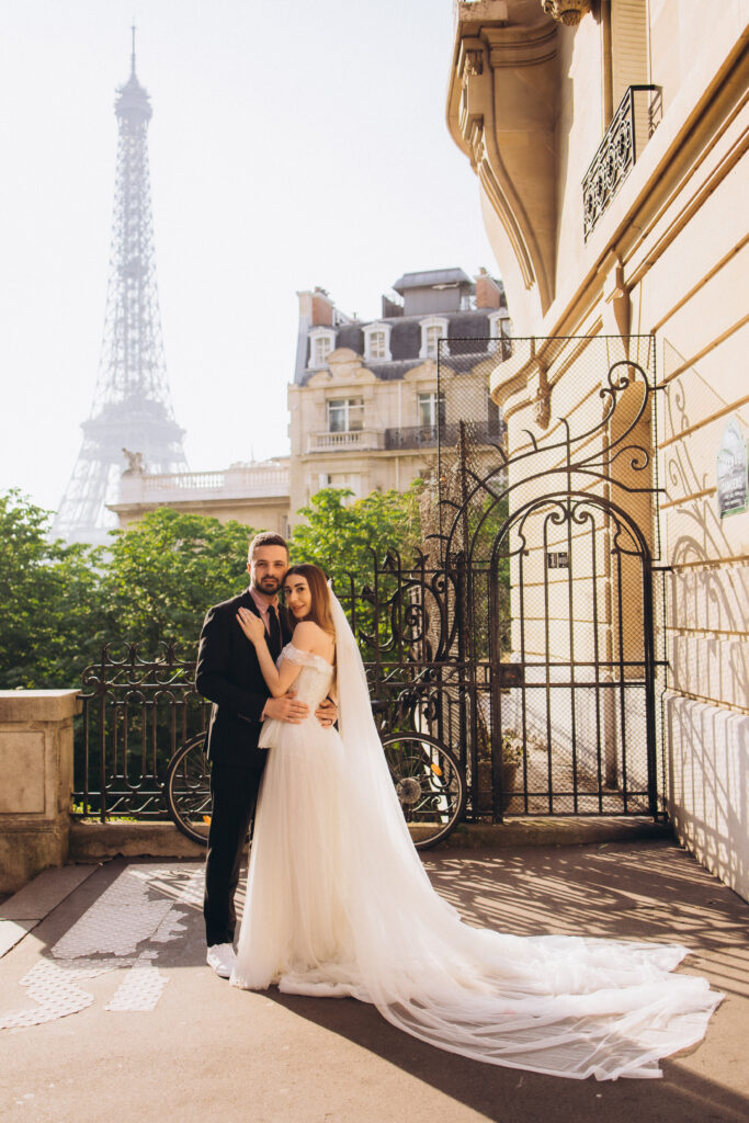 Bride and groom enjoying Parisian streets