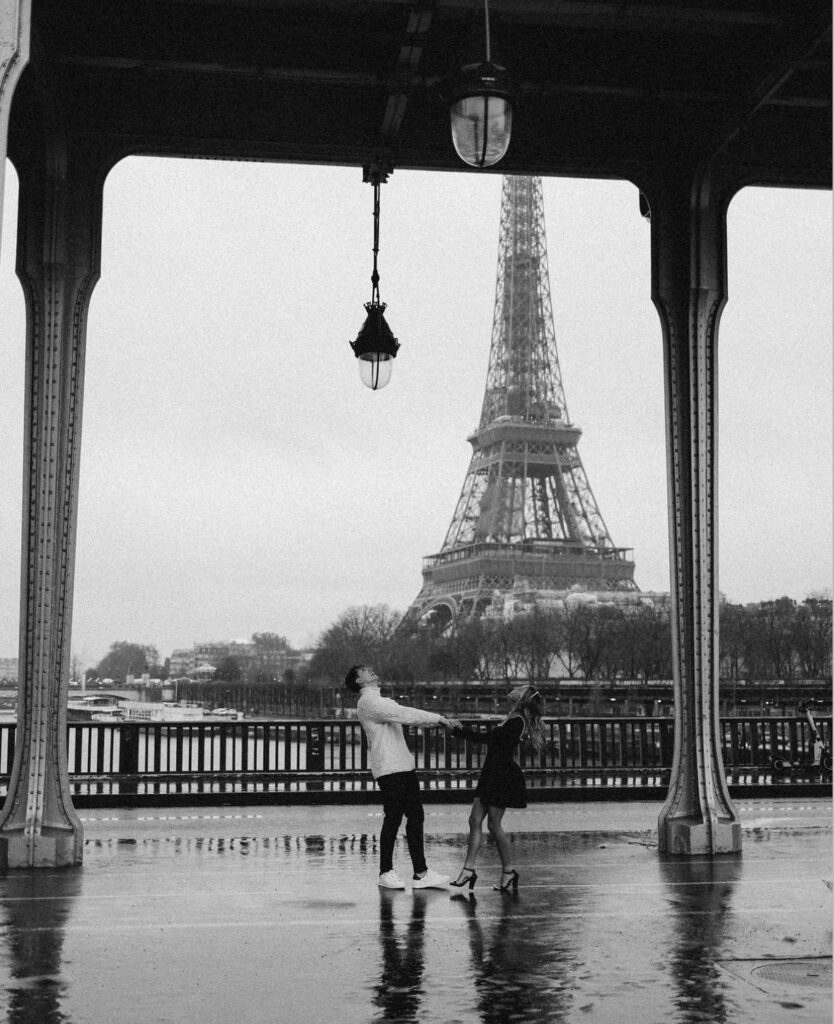 Black and White Paris Photo Ideas