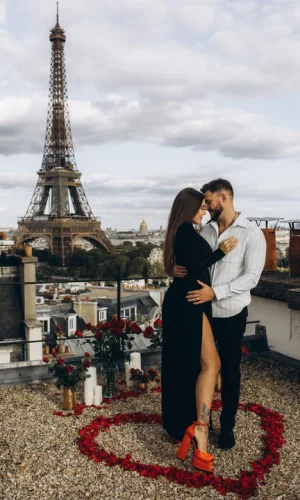 Paris Rooftop Proposal Photosession